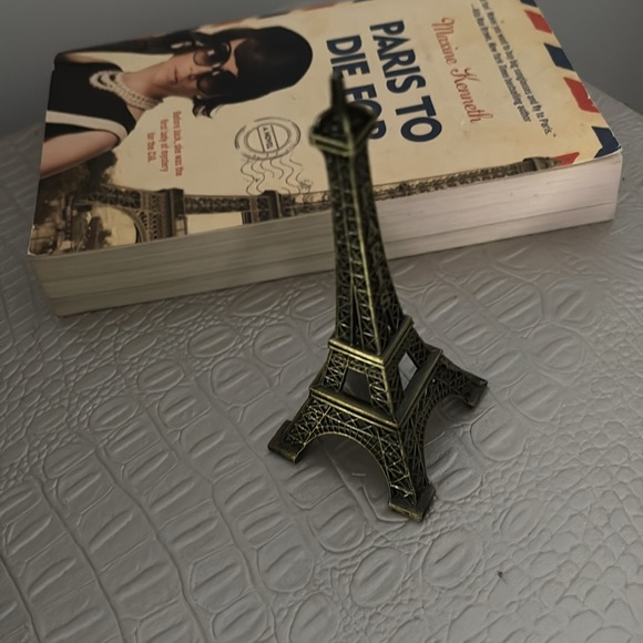 Coffee Table Book | Art | Paris to die for. - Picture 5 of 17